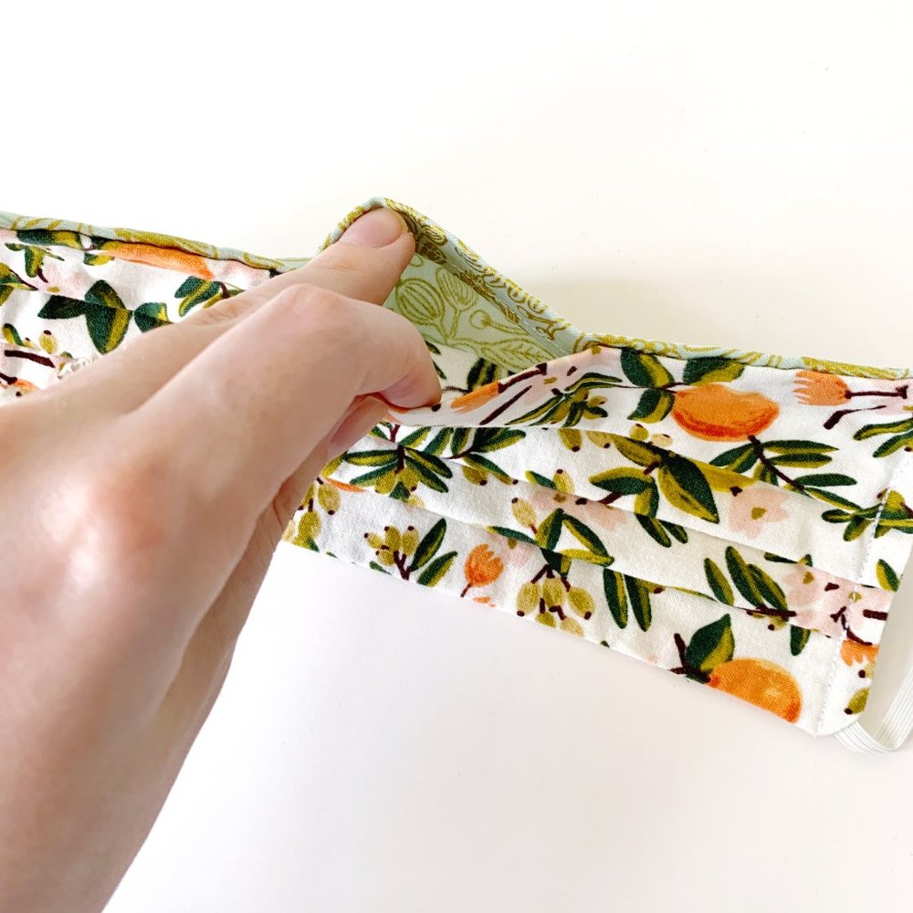 LAST ONE! Reversible Citrus & Metallic Mint Mask - Picture 5 of 7